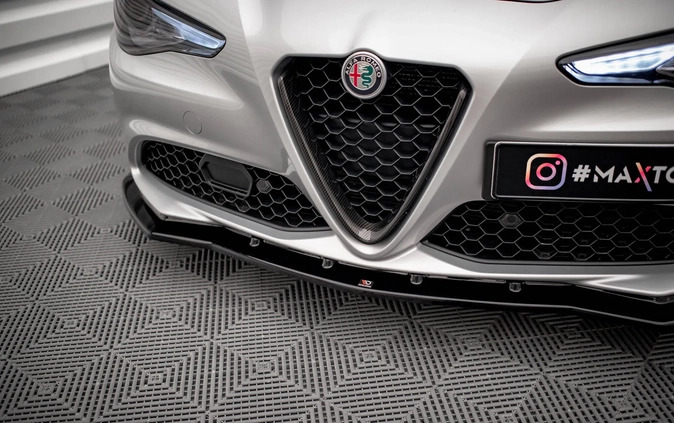 Alfa Romeo Giulia cena 113000 przebieg: 105000, rok produkcji 2018 z Byczyna małe 191